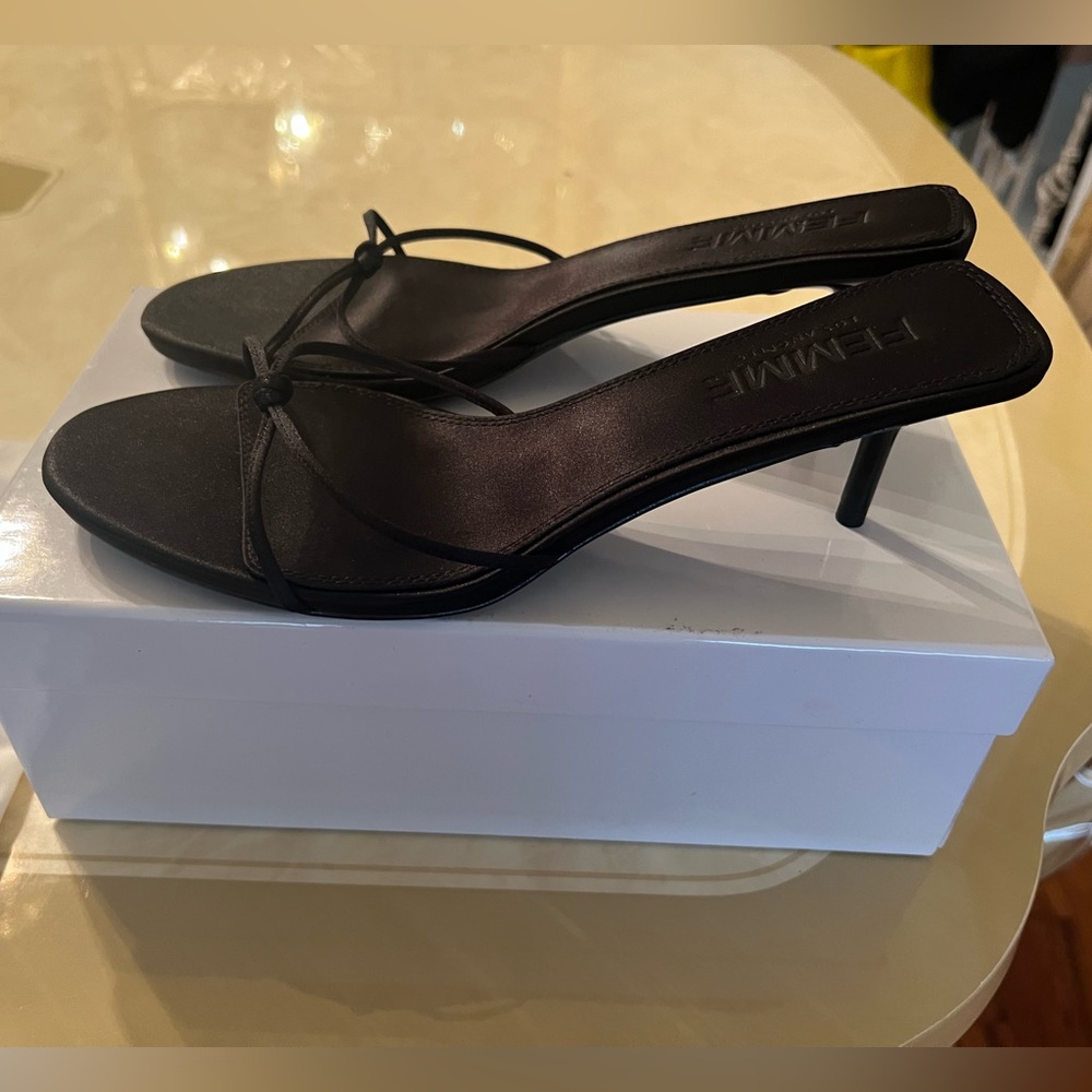 FEMME LA Black Heels